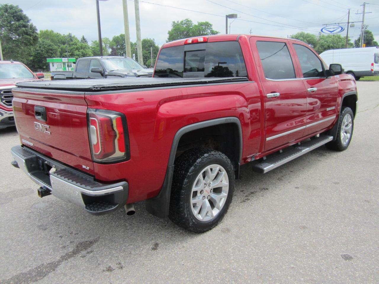 2018 GMC Sierra 1500 SLT Z71 ONE OWNER NO ACCIDENT DAMAGE Photo