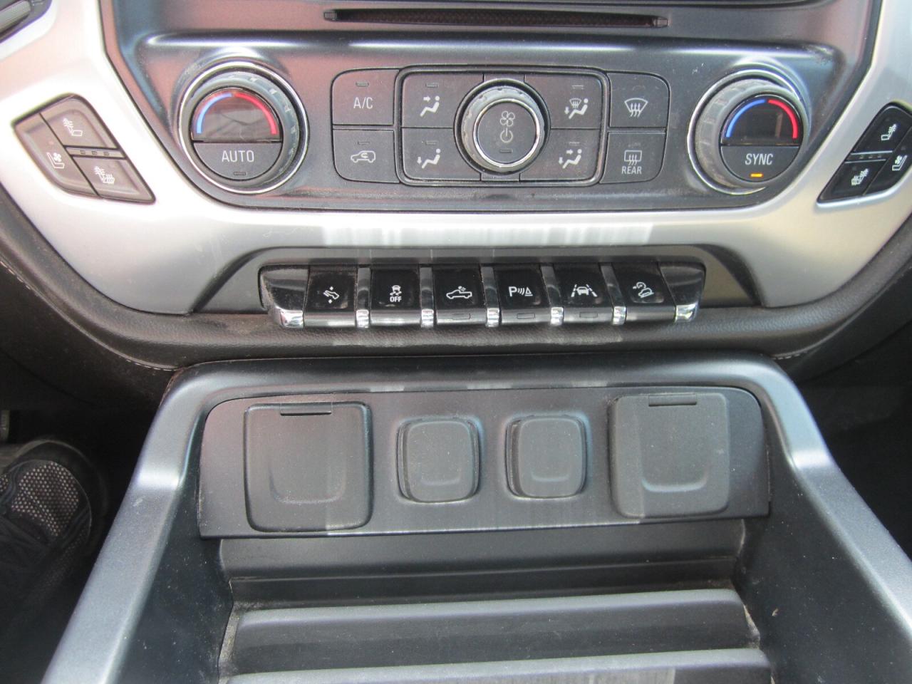 2018 GMC Sierra 1500 SLT Z71 ONE OWNER NO ACCIDENT DAMAGE Photo