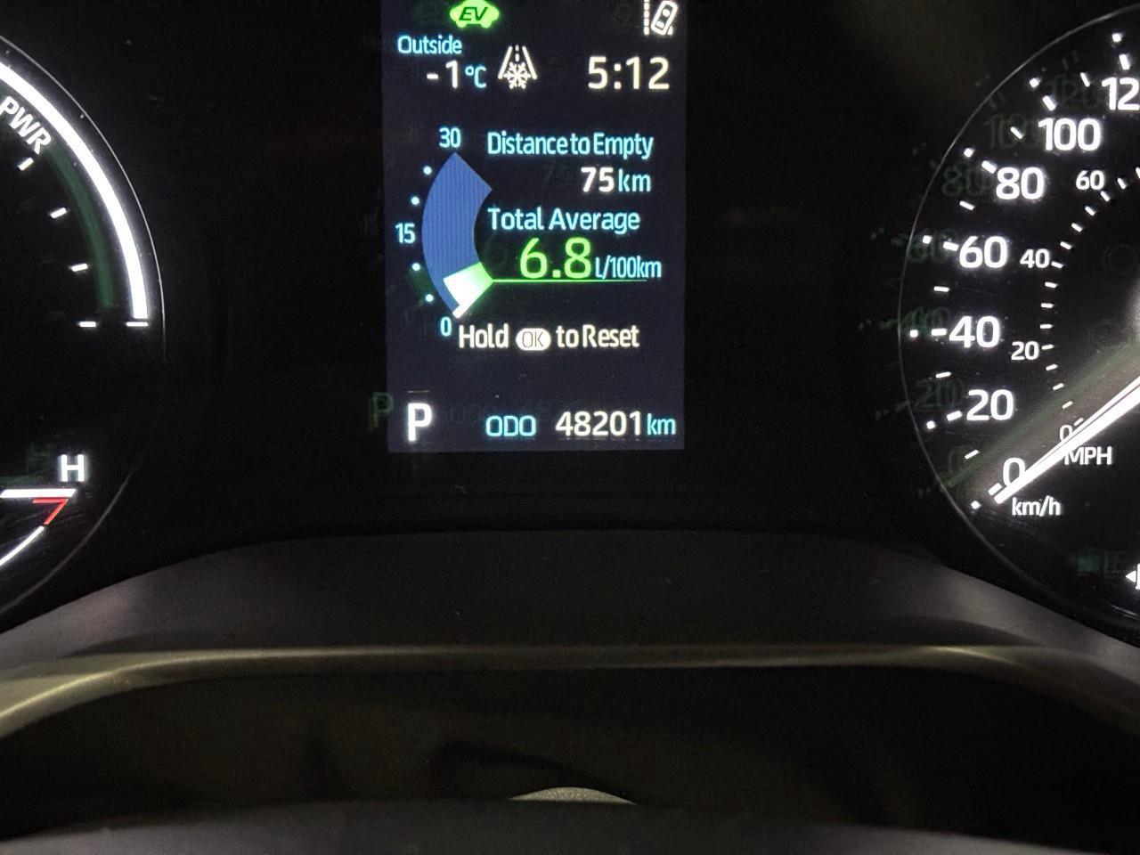 2021 Toyota Sienna LE 8-Passenger Photo