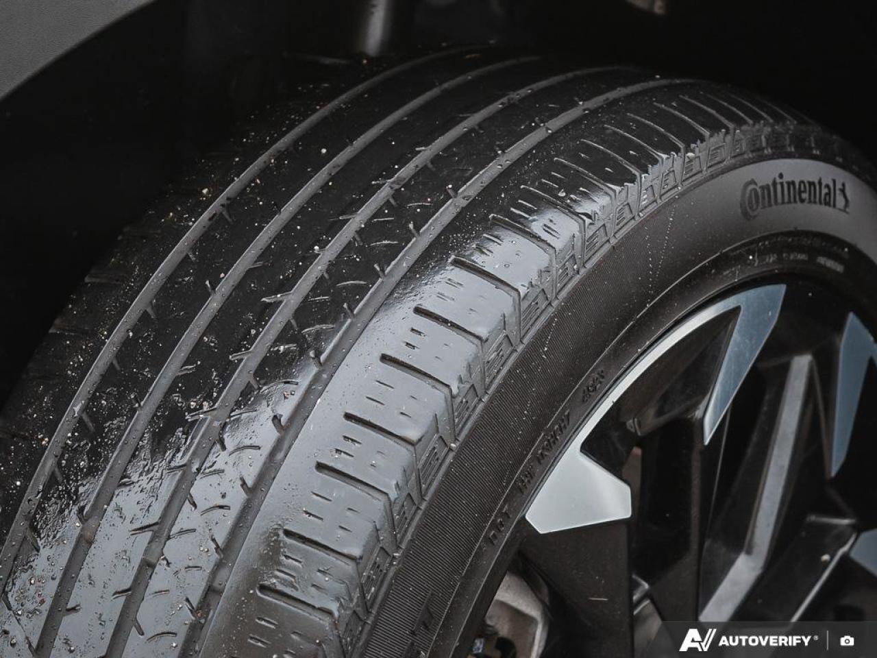 2024 Kia Sorento EX   Apple CarPlay   Backup Camera   Heated Seats Photo