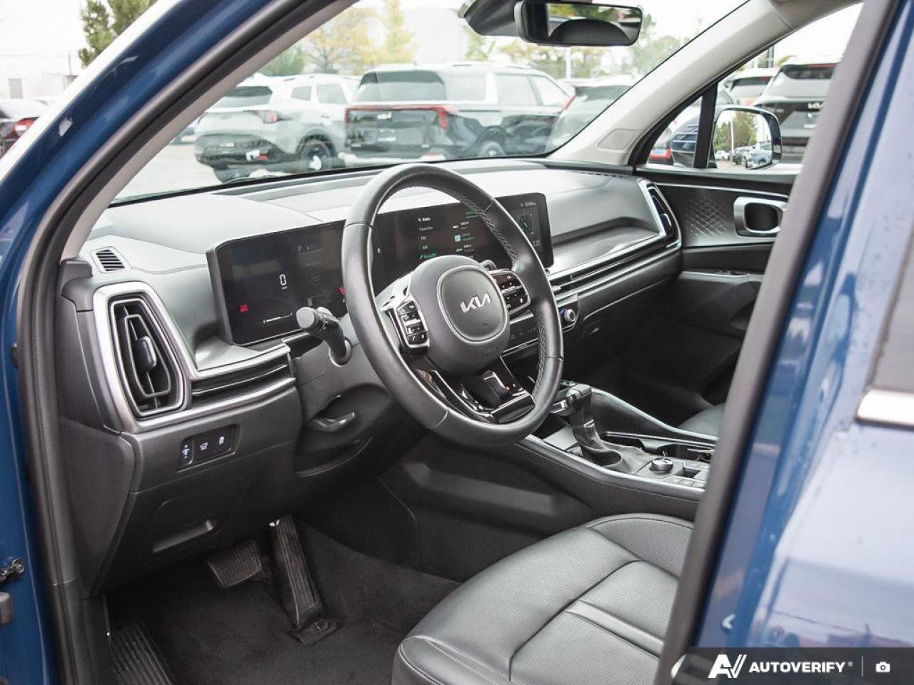 2024 Kia Sorento EX   Apple CarPlay   Backup Camera   Heated Seats Photo