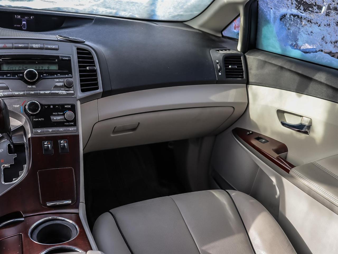 2009 Toyota Venza AWD REAR CAMERA SUNROOF LEATHER&HEATED SEATS Photo