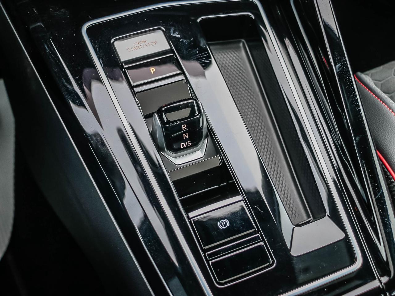 2025 Volkswagen Golf GTI Auto Photo