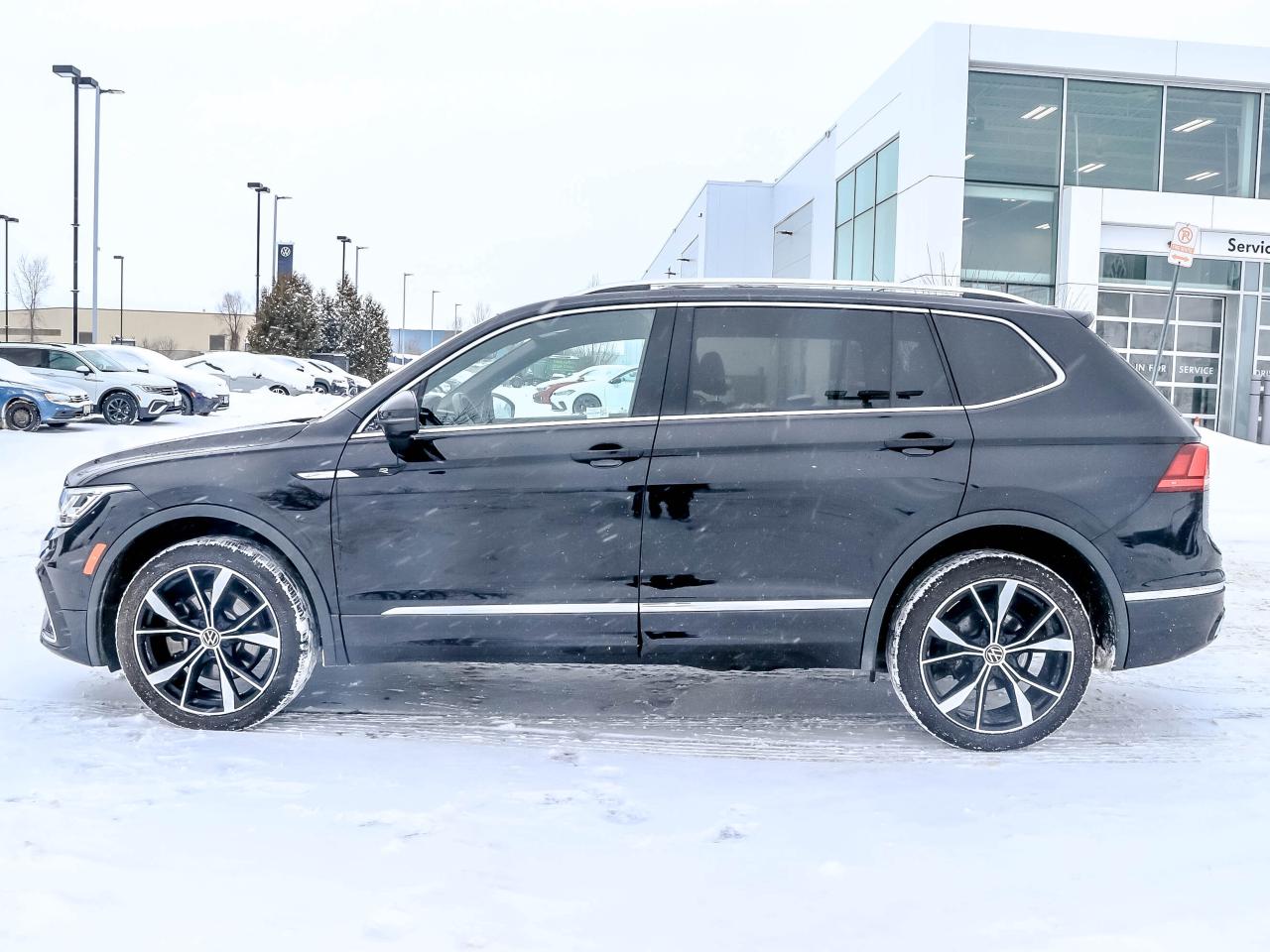 2024 Volkswagen Tiguan HIGHLINE R-LINE 4MOTION Photo