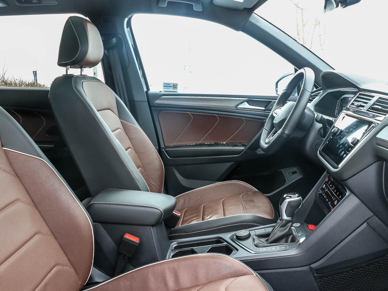 2024 Volkswagen Tiguan HIGHLINE R-LINE 4MOTION Photo