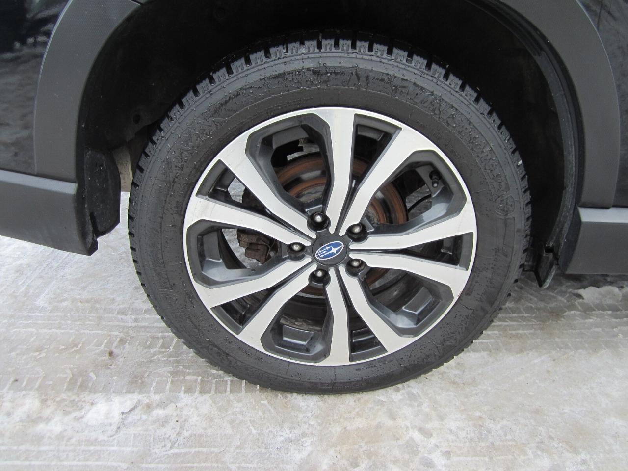 2019 Subaru Forester 2.5i Limited w-EyeSight Pkg NO ACCIDENTS Photo