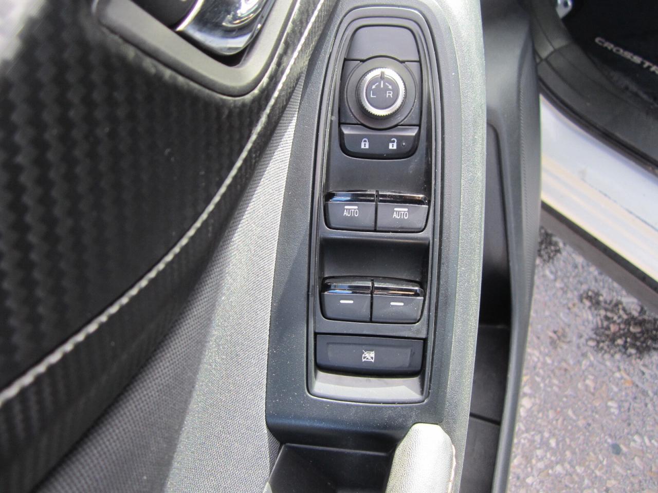 2019 Subaru Crosstrek Sport CVT w-EyeSight Pkg NO ACCIDENTS Photo