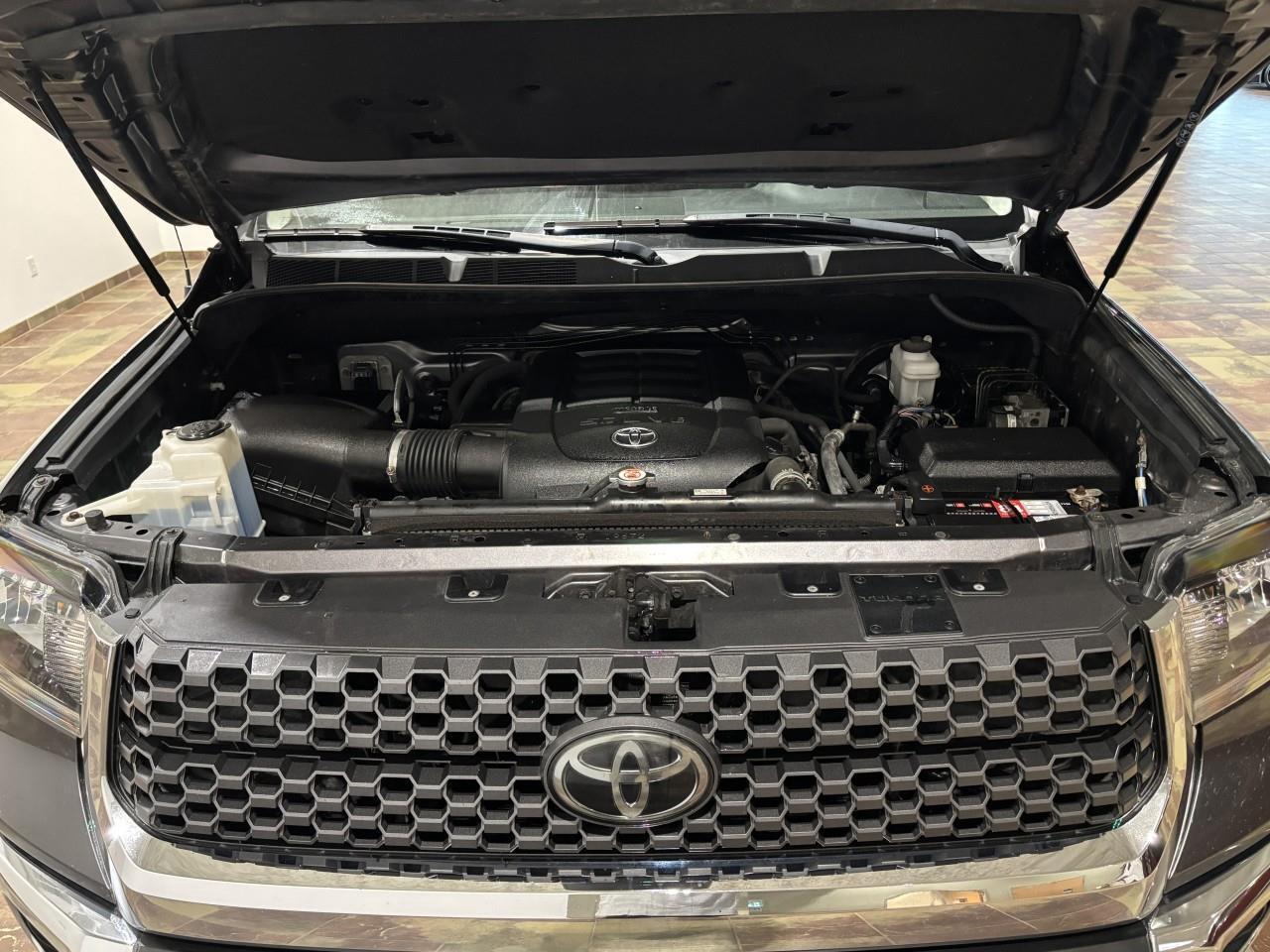 2018 Toyota Tundra SR5 Plus 5.7L V8 Photo