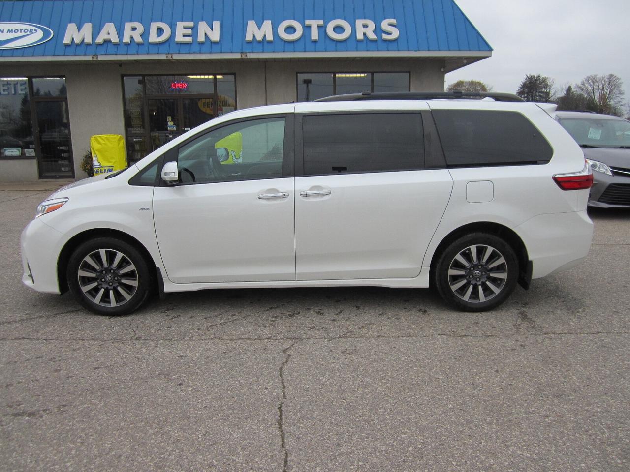 2018 Toyota Sienna XLE LIMITED AWD BROWN LEATHER NO ACCIDENTS Photo2