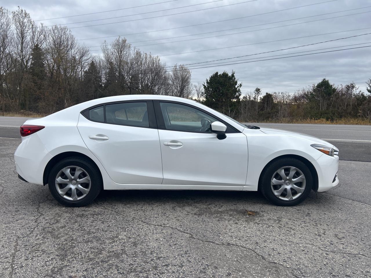2018 Mazda MAZDA3 GX, Bluetooth, Back Up Cam Photo3