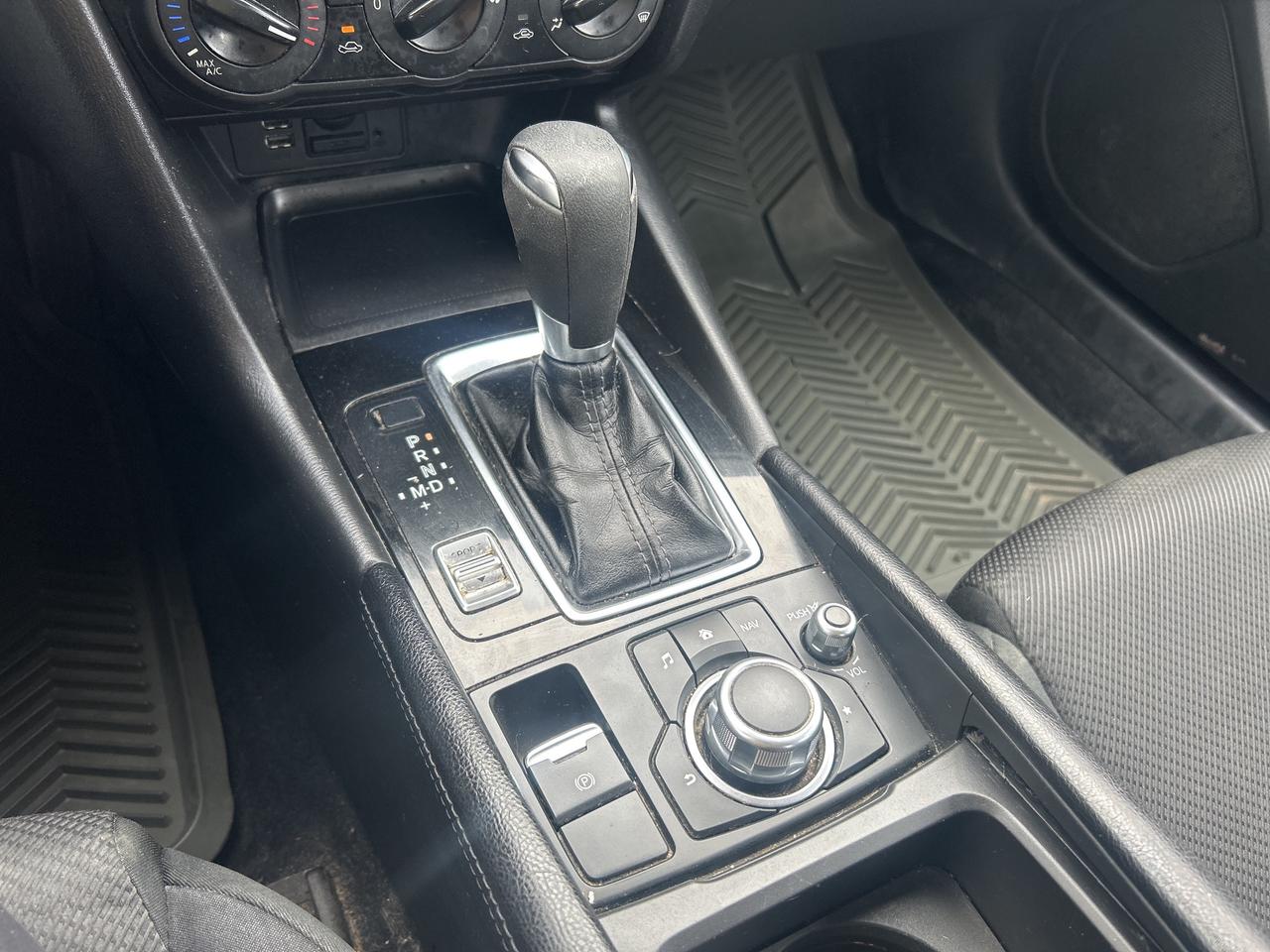 2018 Mazda MAZDA3 GX, Bluetooth, Back Up Cam Photo