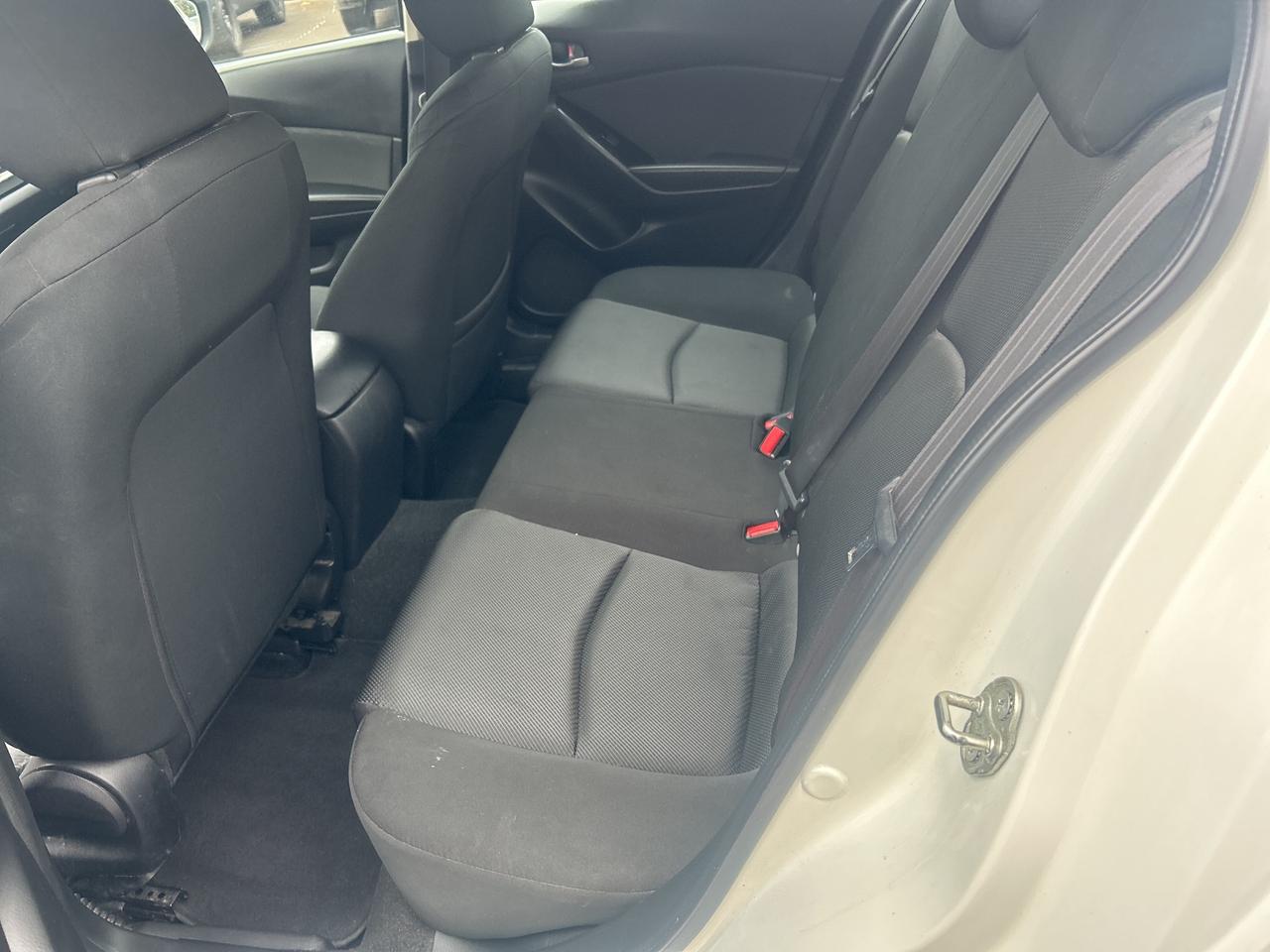 2018 Mazda MAZDA3 GX, Bluetooth, Back Up Cam Photo