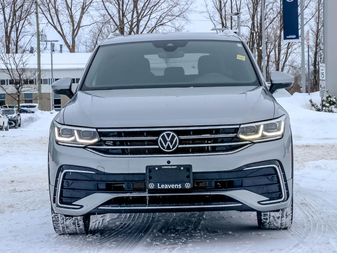 2022 Volkswagen Tiguan HIGHLINE R-LINE 4MOTION Photo