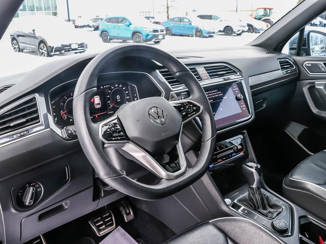 2022 Volkswagen Tiguan HIGHLINE R-LINE 4MOTION Photo