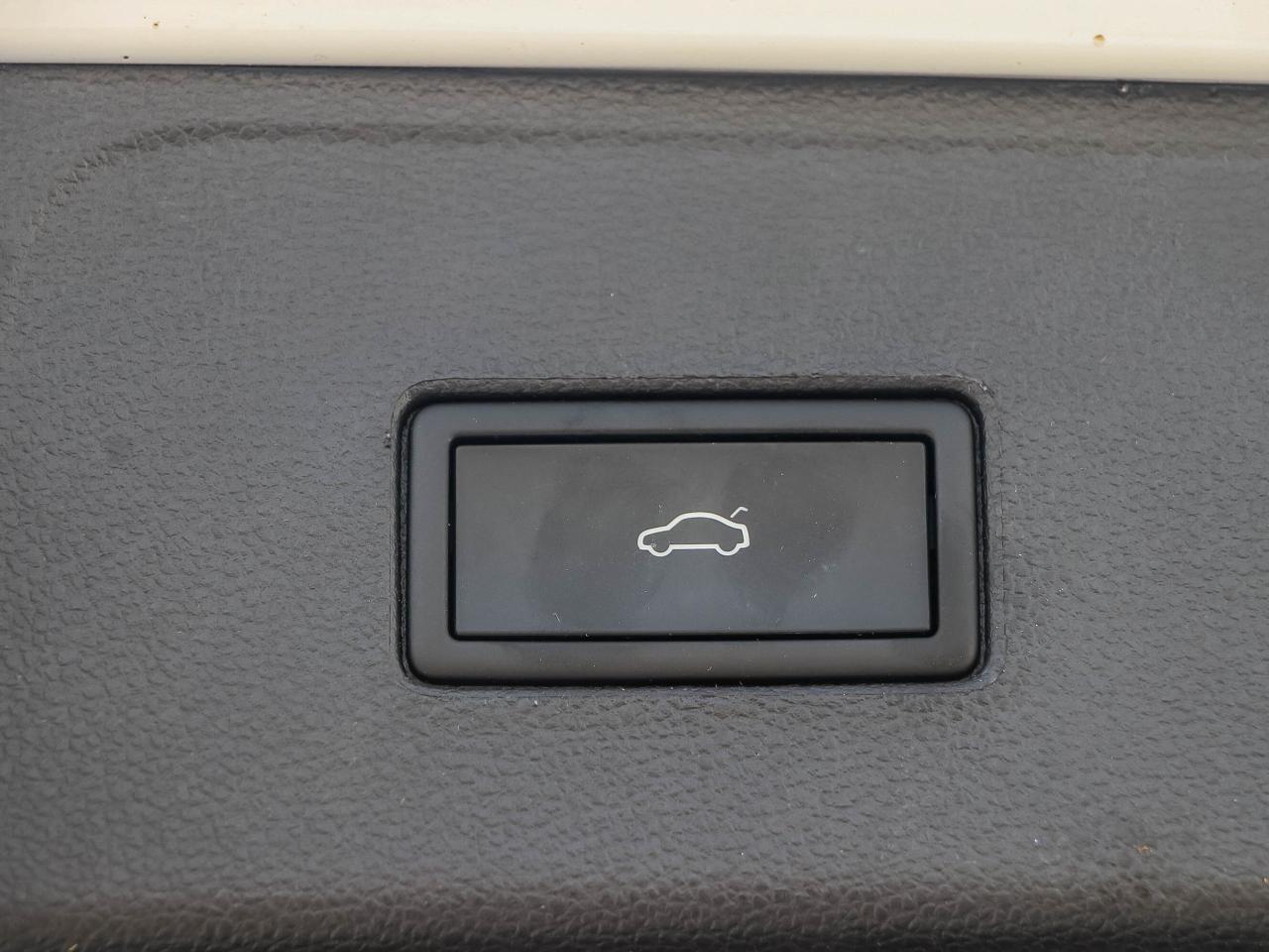 2023 Volkswagen Atlas Highline 3.6 FSI 4MOTION Photo