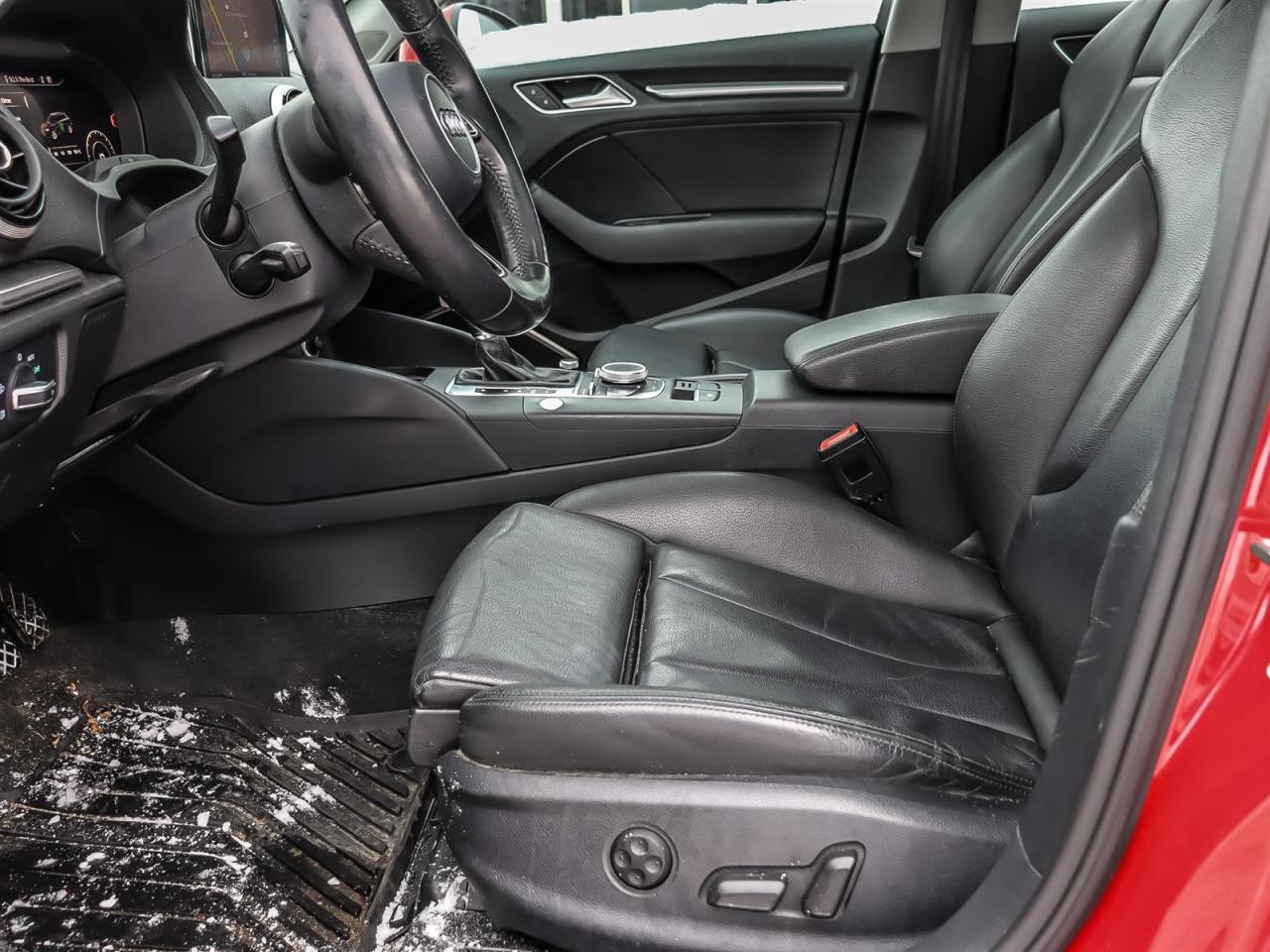 2017 Audi A3 e-tron Photo