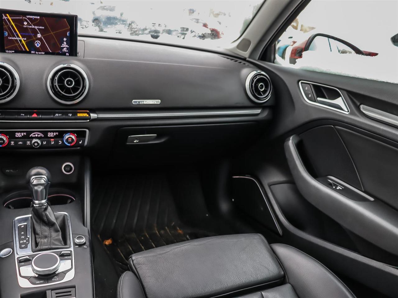 2017 Audi A3 e-tron Photo