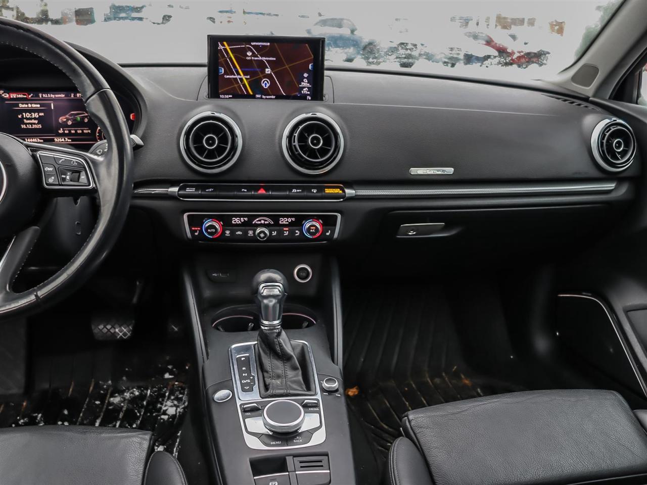 2017 Audi A3 e-tron Photo