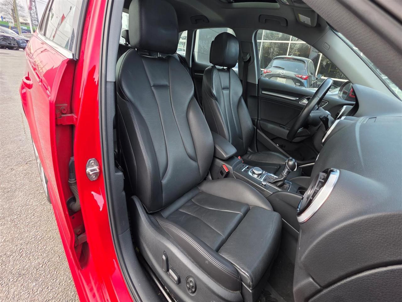 2017 Audi A3 BLIND SPOT MONITORING NAV REAR CAMERA LEATHER SUNR Photo