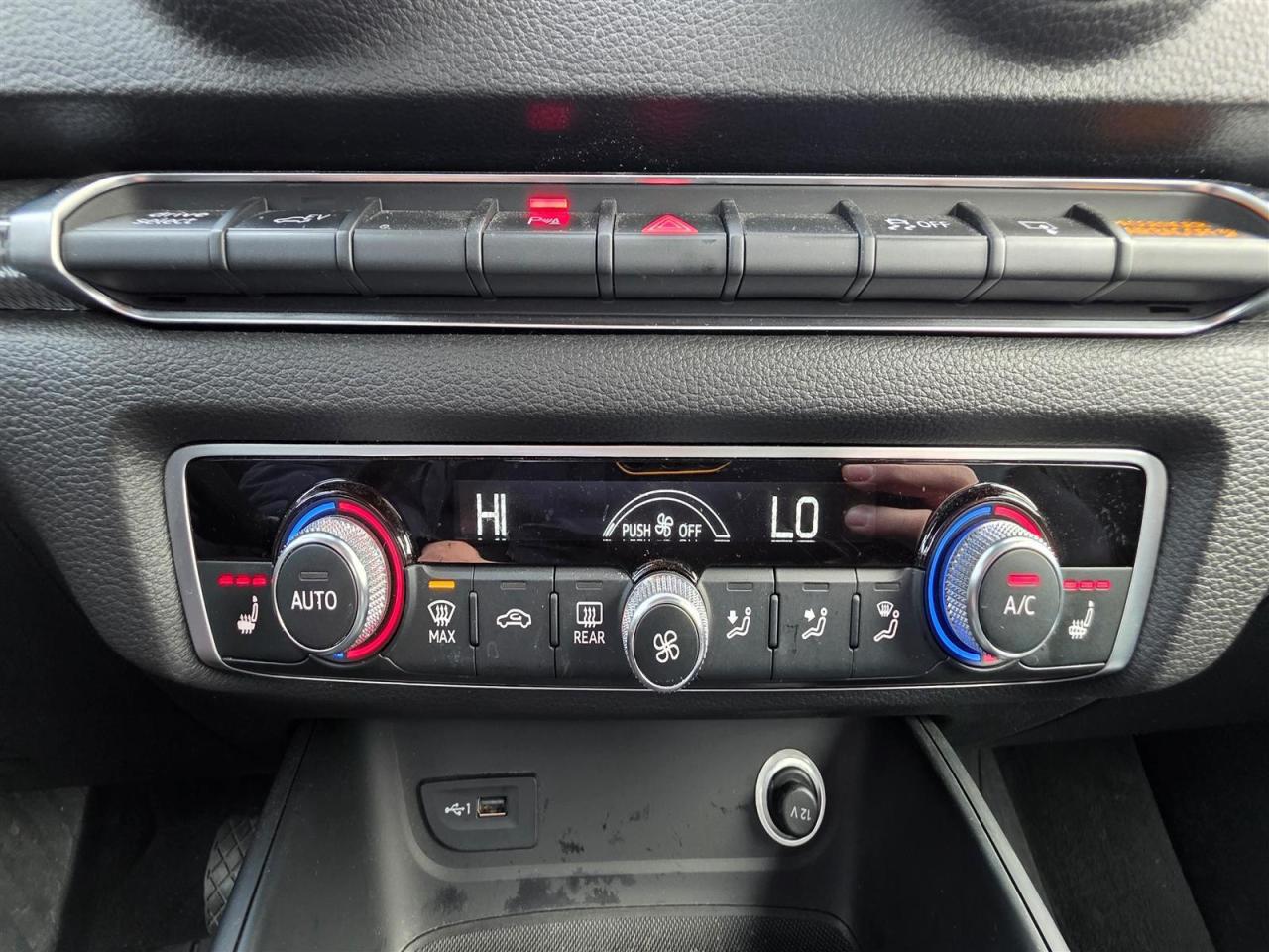 2017 Audi A3 BLIND SPOT MONITORING NAV REAR CAMERA LEATHER SUNR Photo