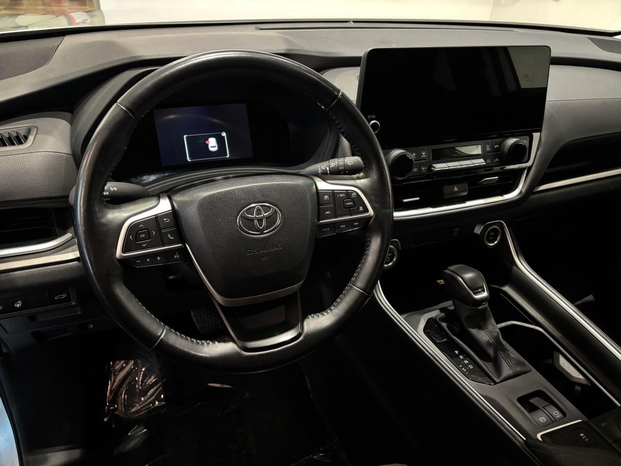 2024 Toyota Grand Highlander XLE Photo