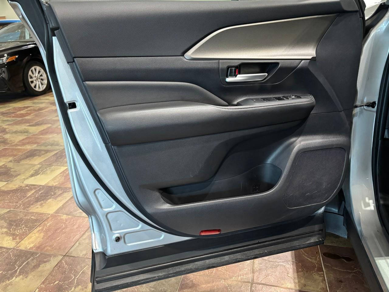 2024 Toyota Grand Highlander XLE Photo