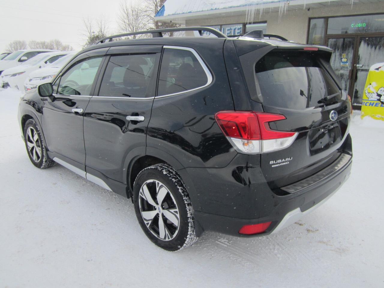 2020 Subaru Forester 2.5i Premier BROWN LEATHER LOADED ONE OWNER Photo
