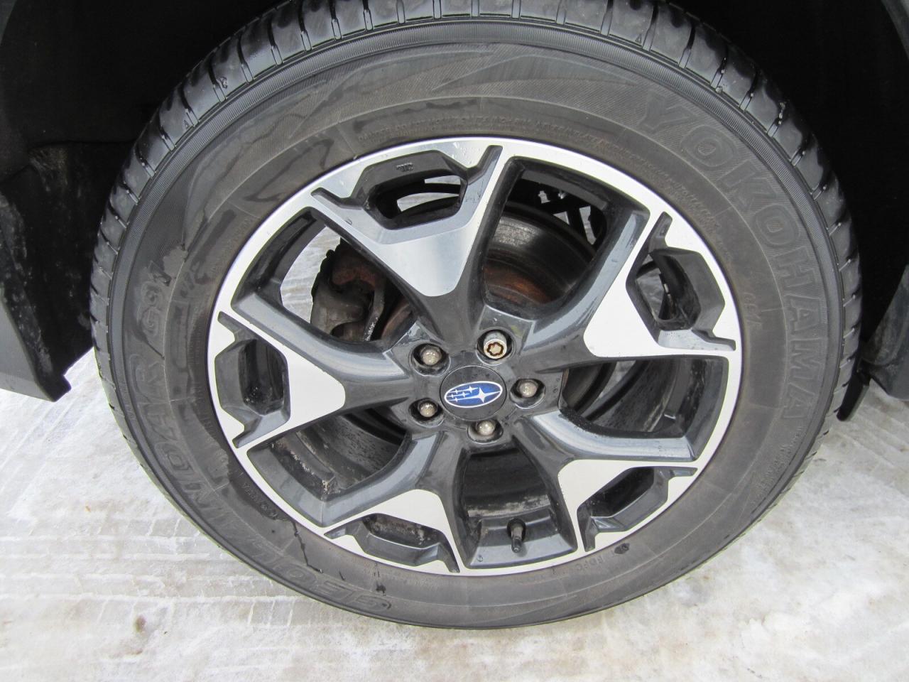 2020 Subaru Crosstrek Sport CVT LOADED SUNROOF ONE OWNER NO ACCIDENTS Photo