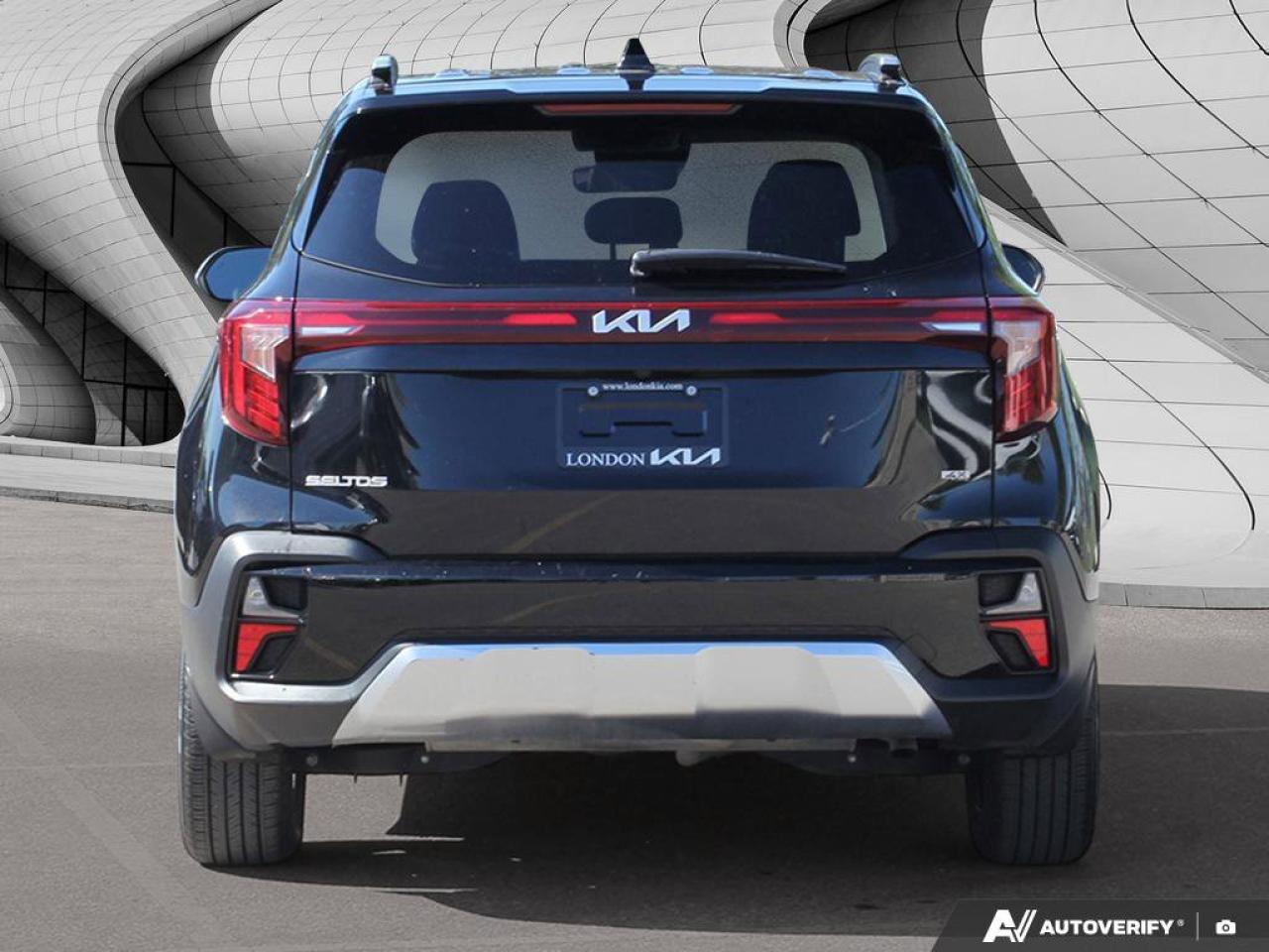 2024 Kia Seltos EX   AWD   Leather   Sunroof   Apple CarPlay   Hea Photo4