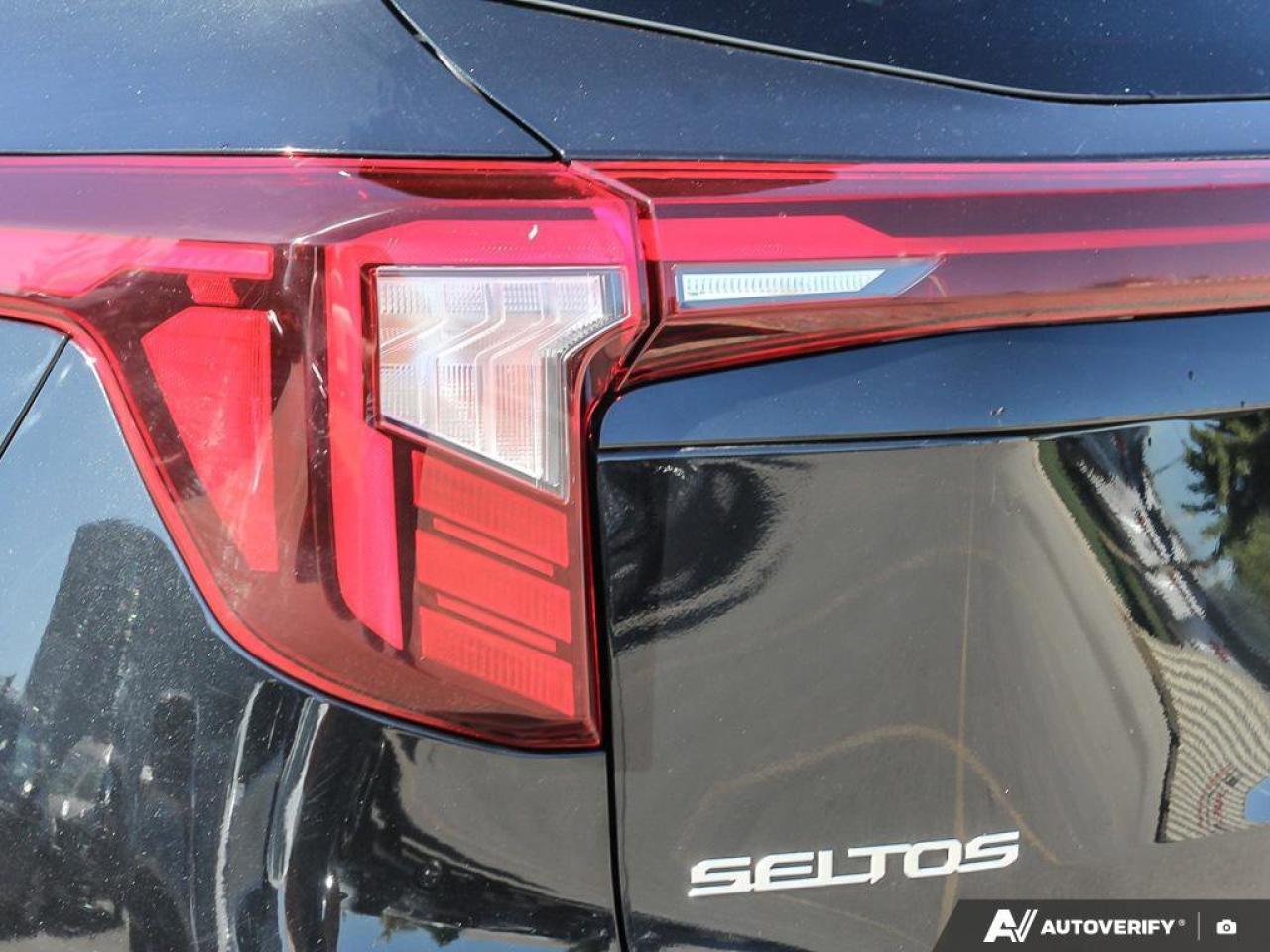 2024 Kia Seltos EX   AWD   Leather   Sunroof   Apple CarPlay   Hea Photo