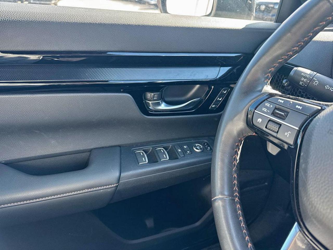 2025 Honda CR-V Hybrid Touring Photo