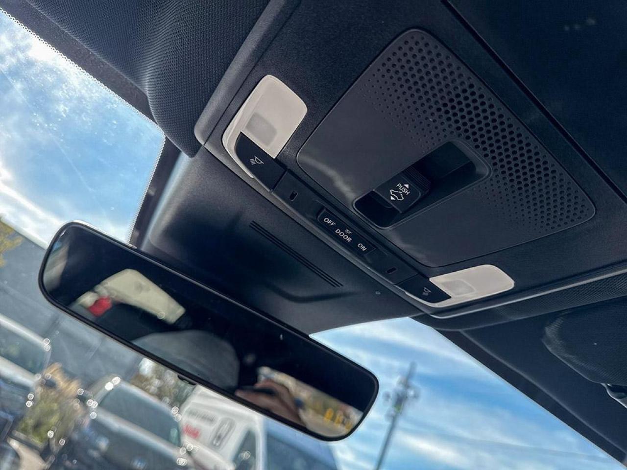 2025 Honda CR-V Hybrid Touring Photo