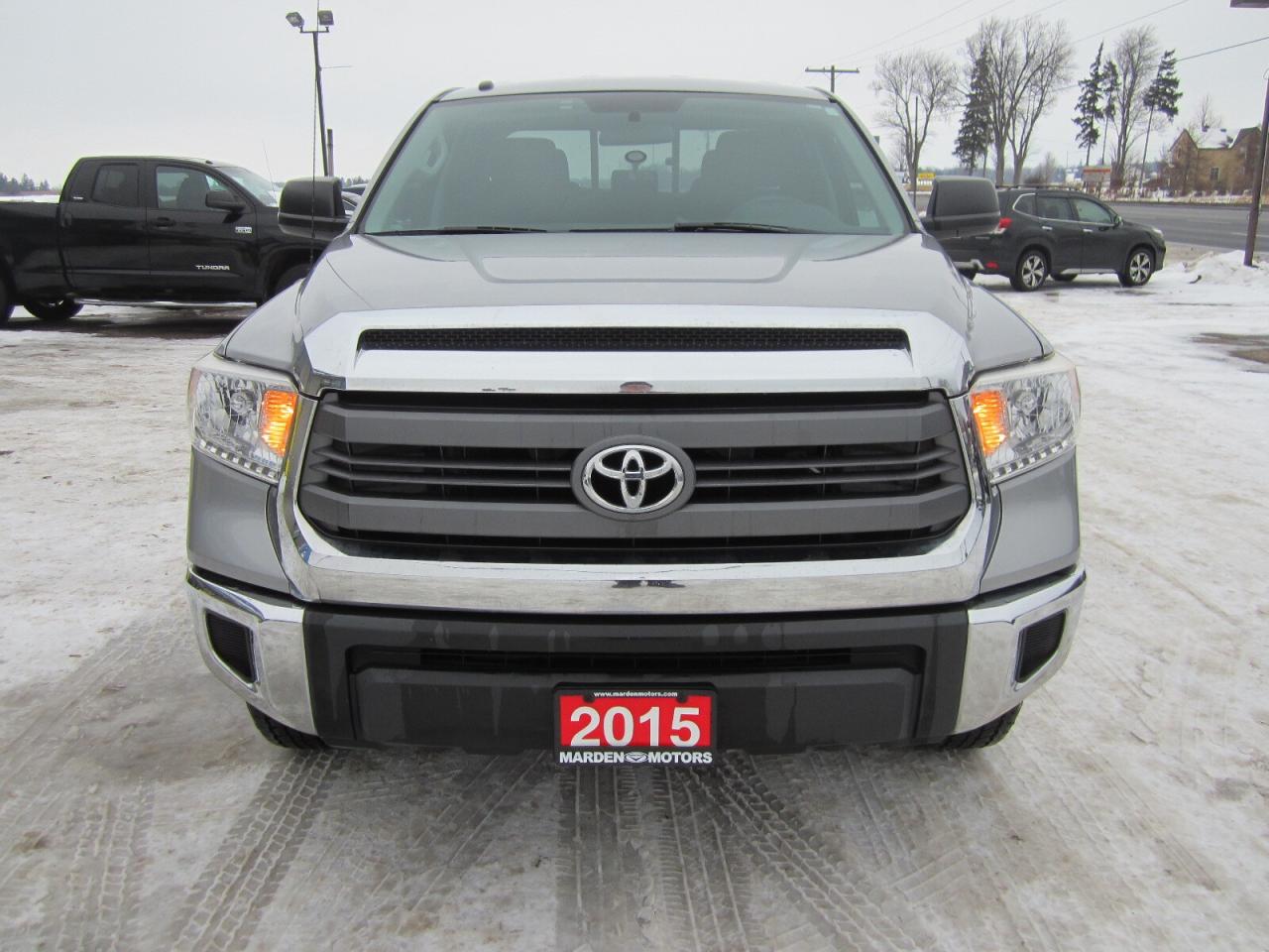 2015 Toyota Tundra 4WD Double Cab 146  4.6L SR5 Photo3