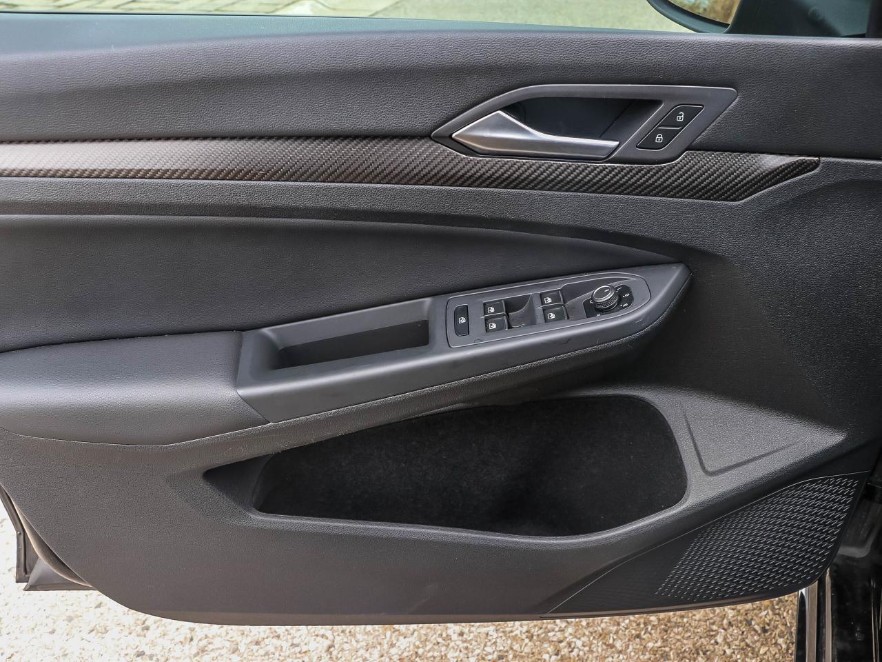 2024 Volkswagen Golf R Manual Photo