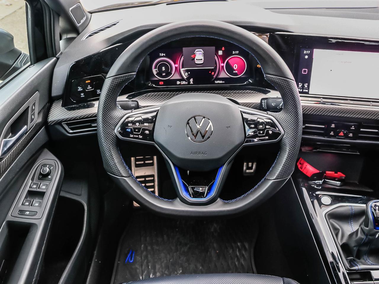 2024 Volkswagen Golf R Manual Photo