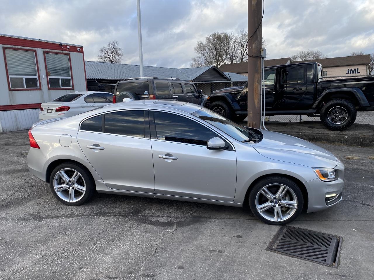 2016 Volvo S60 4dr Sdn T5 Special Edition Premier AWD Photo