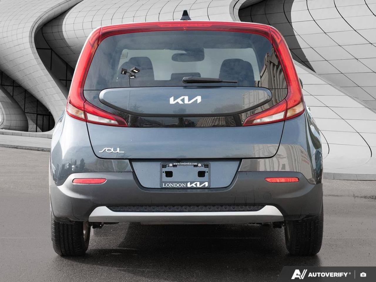 2022 Kia Soul EX   Apple CarPlay   Backup Camera   Heated Seats Photo4