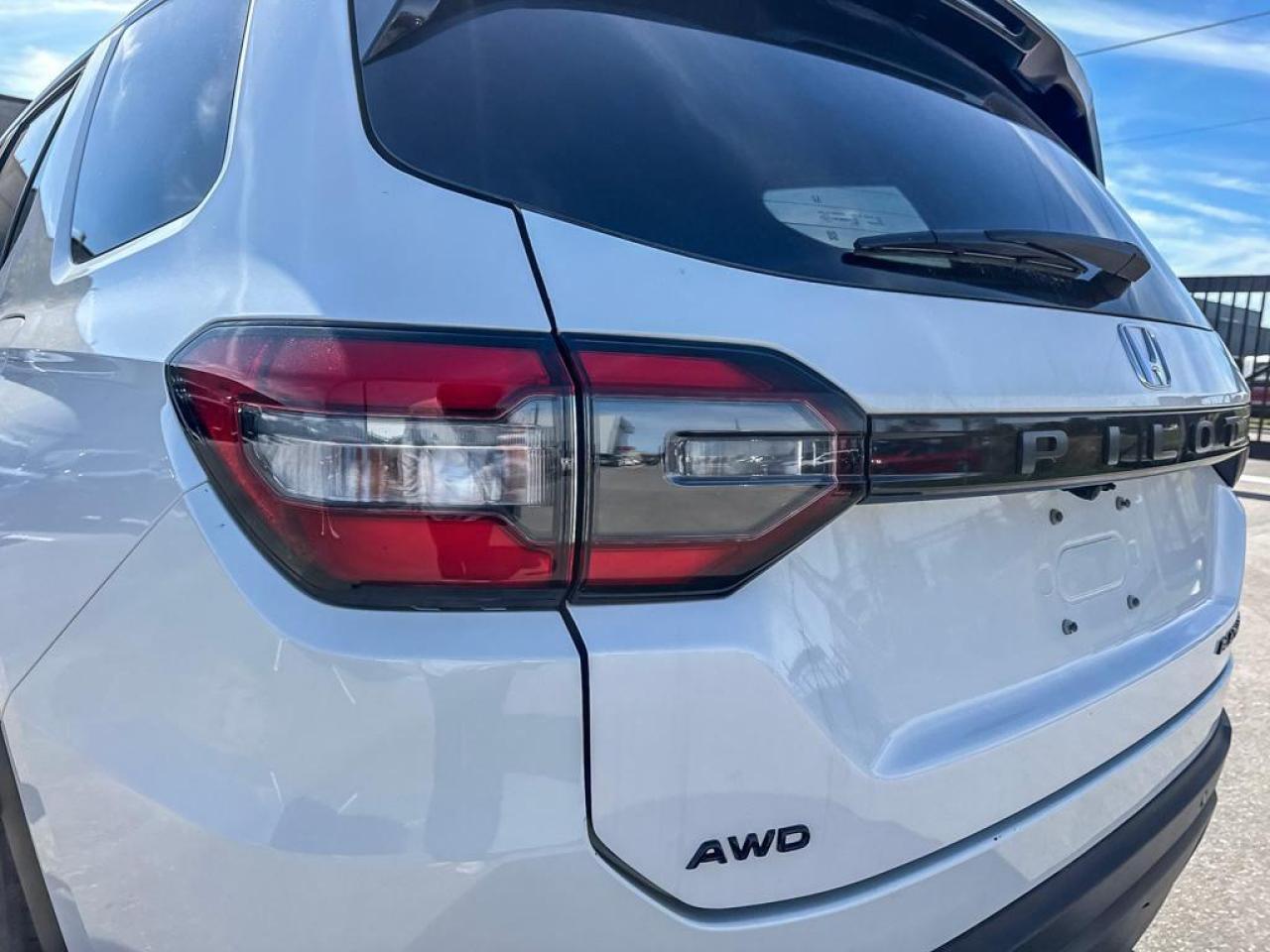 2025 Honda Pilot Black Edition Photo