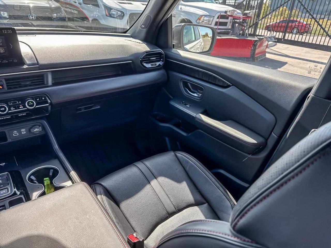 2025 Honda Pilot Black Edition Photo