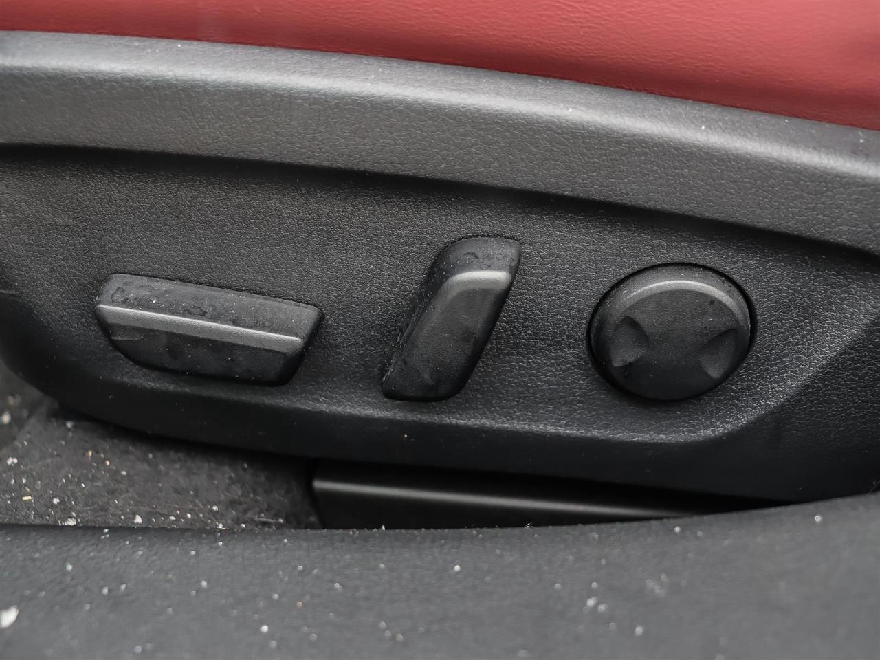 2024 Mazda MAZDA3 AWD GT RED LEATHER LOW KM 1 OWNER CLEAN CARFAX NAV Photo