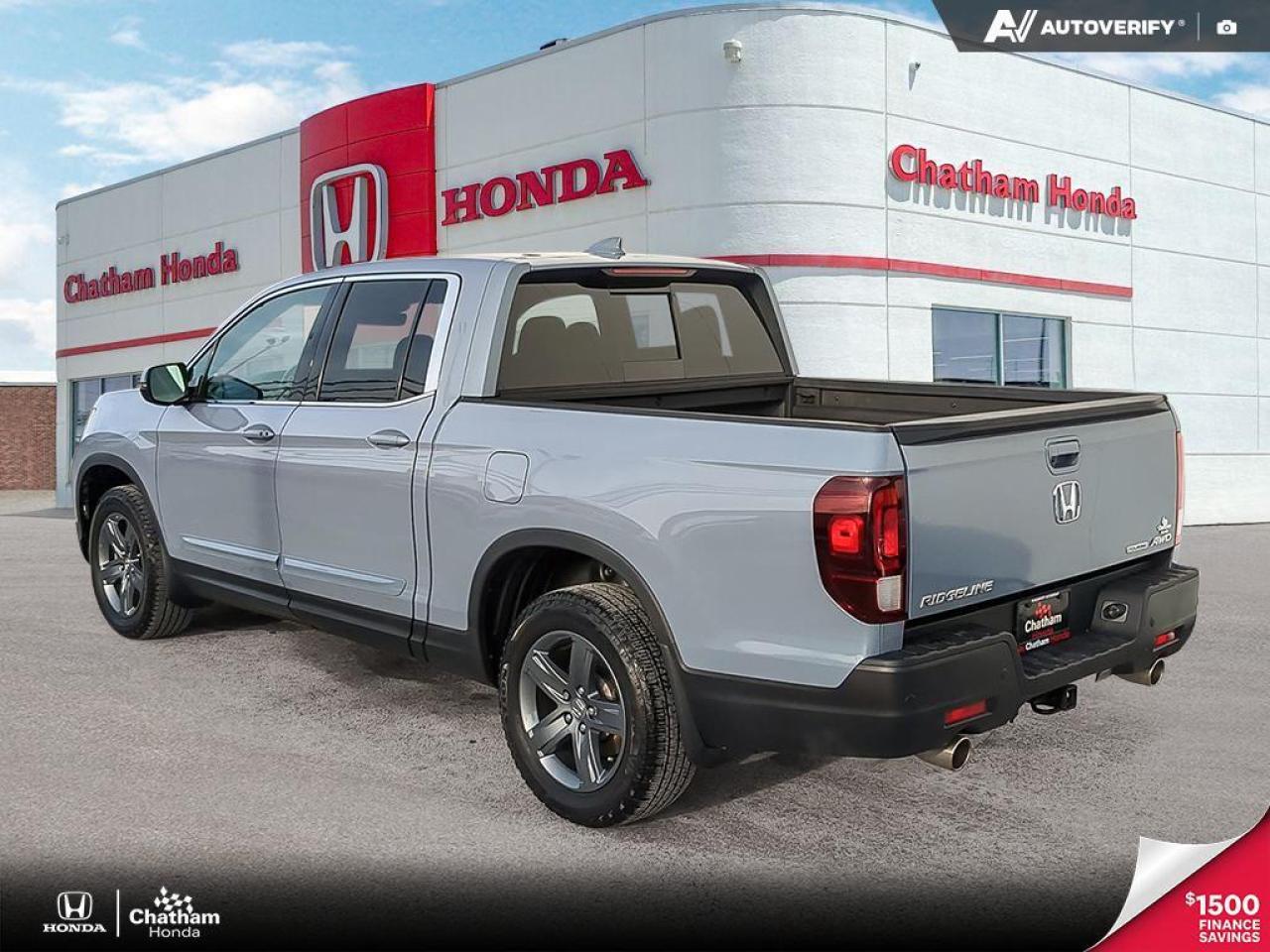 2023 Honda Ridgeline TOURING Photo3