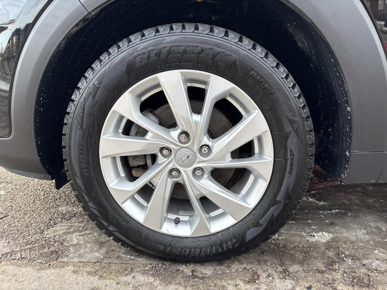 2021 Hyundai Tucson Preferred Extra Winter Tires Included Photo