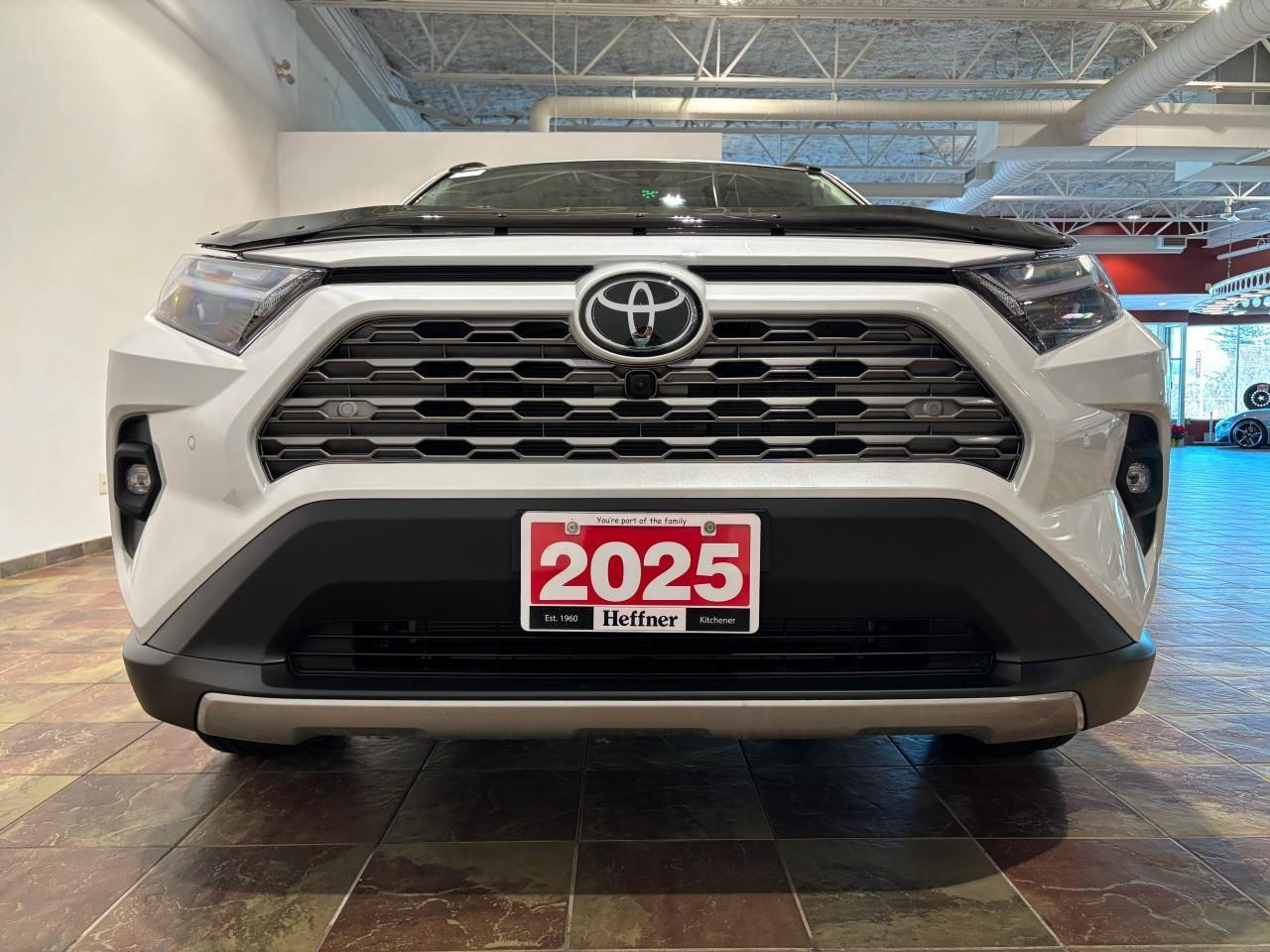 2025 Toyota RAV4 Hybrid Limited Photo