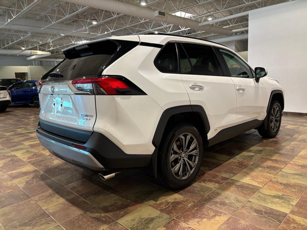 2025 Toyota RAV4 Hybrid Limited Photo