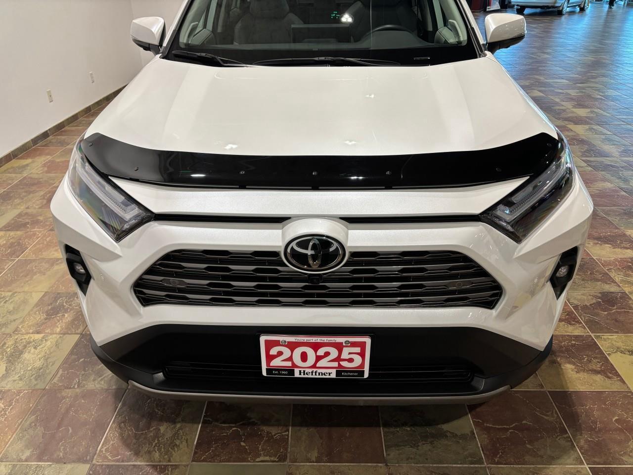 2025 Toyota RAV4 Hybrid Limited Photo