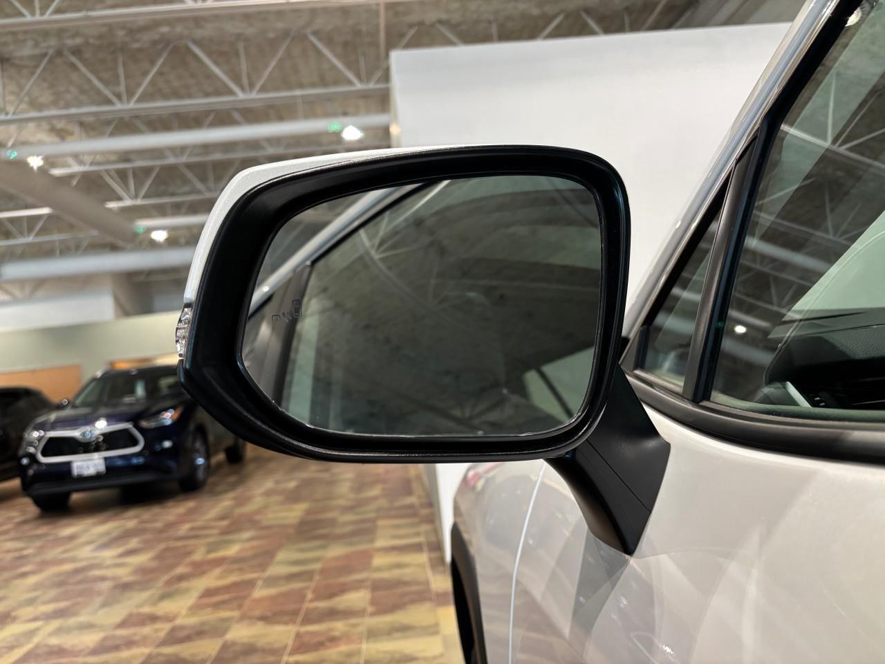 2025 Toyota RAV4 Hybrid Limited Photo