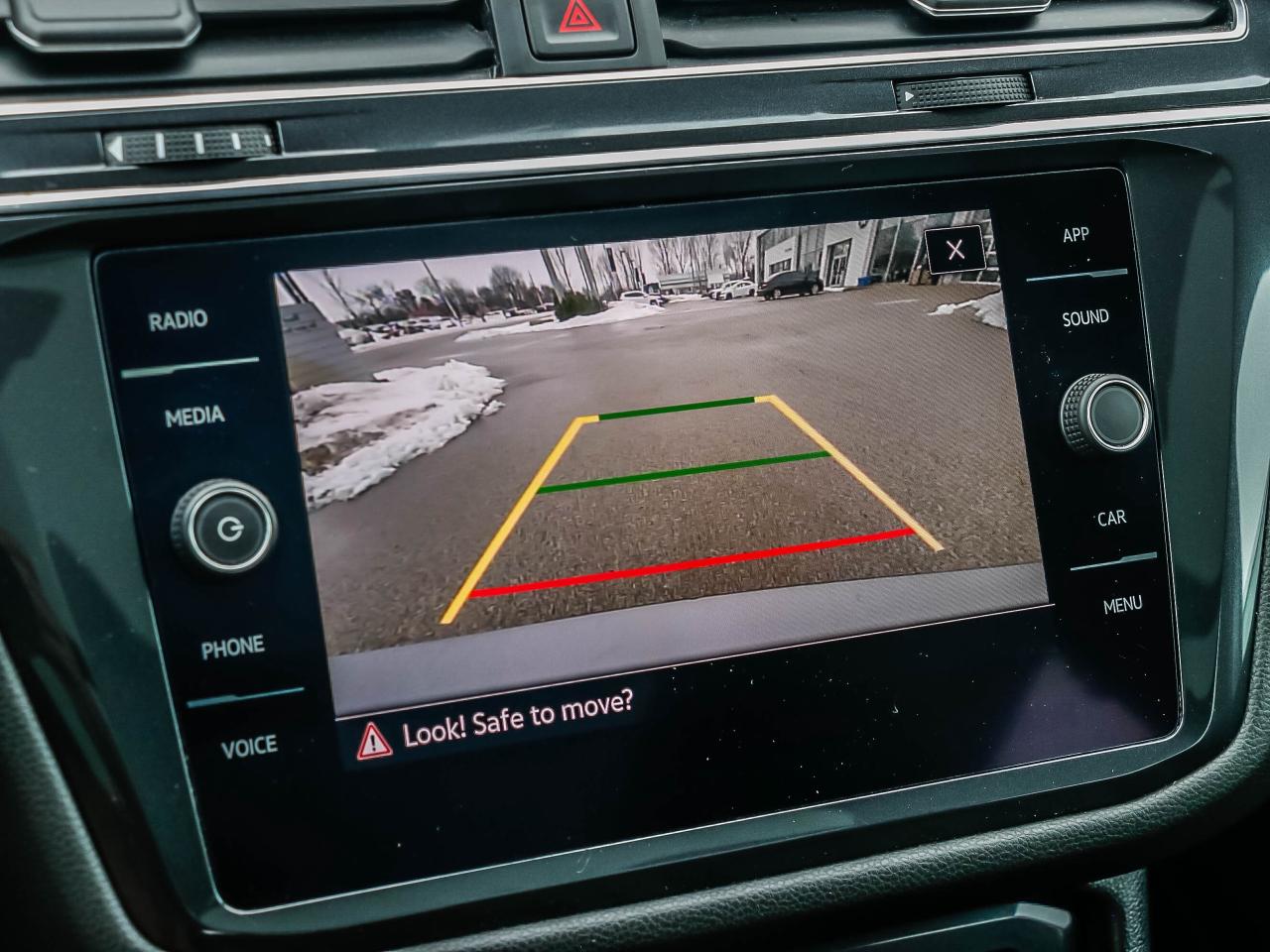 2022 Volkswagen Tiguan Comfortline R-Line Black Edition 4MOTION Photo