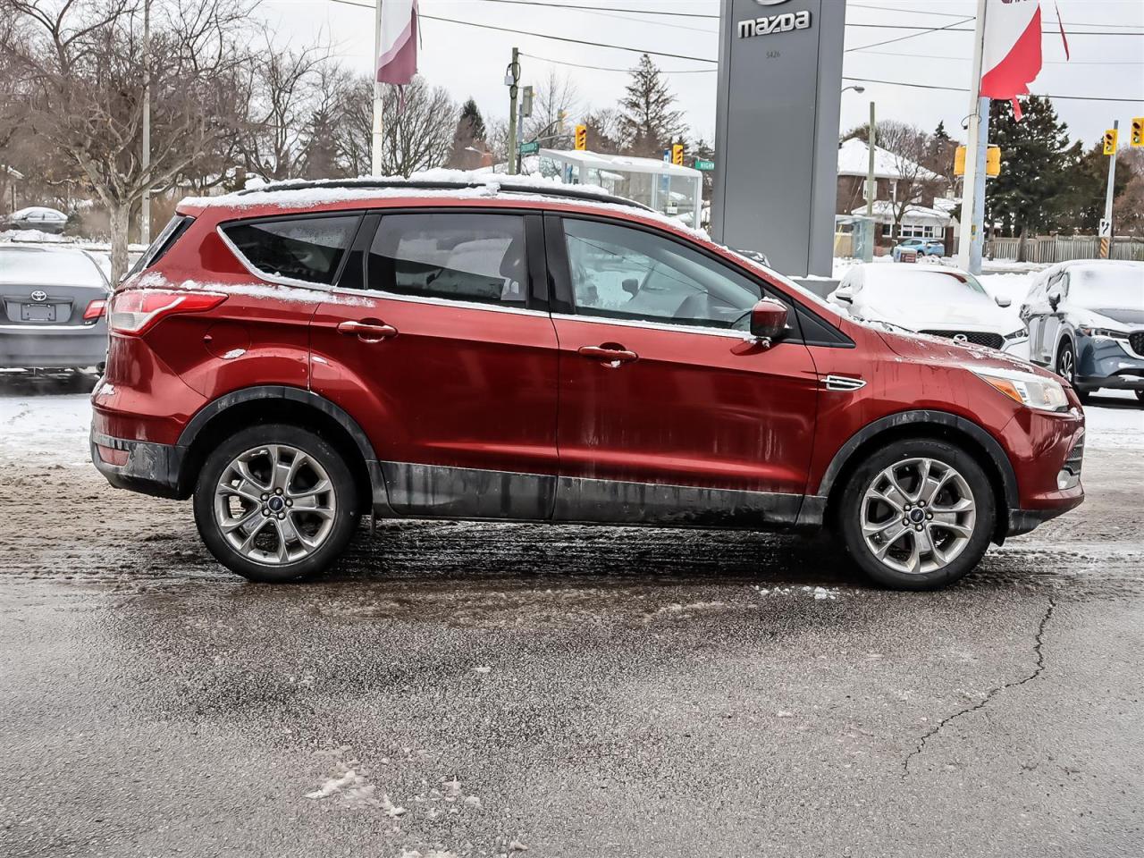 2015 Ford Escape SE 4WD Photo2
