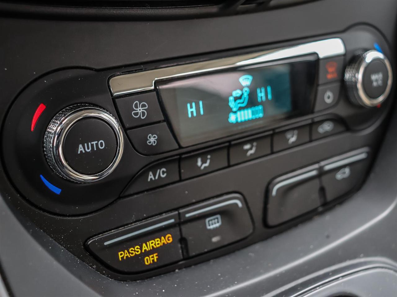 2015 Ford Escape SE 4WD Photo