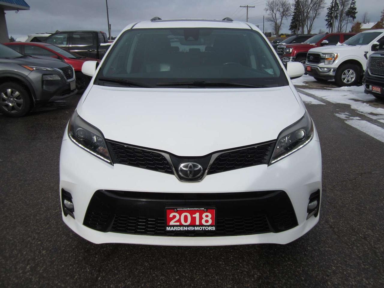 2018 Toyota Sienna SE NO ACCIDENTS! 1 PRICE ONLY! NO SAFETY FEES! Photo